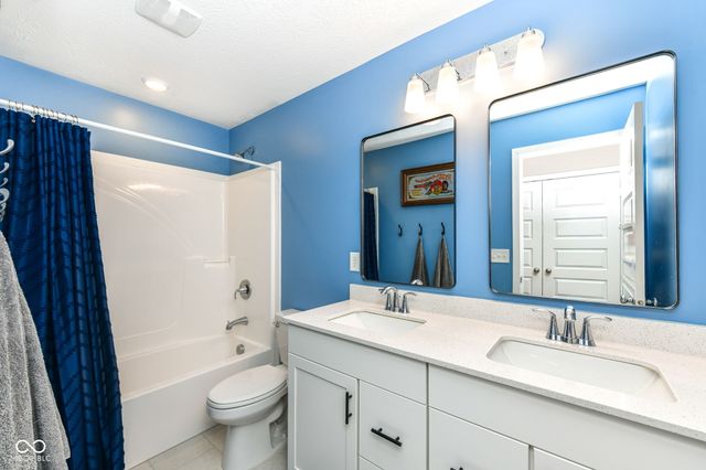 19508 Honeylocust Glen, Noblesville, IN 46062