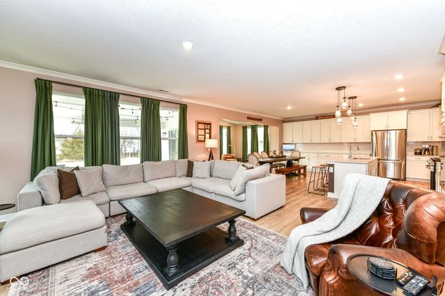 19508 Honeylocust Glen, Noblesville, IN 46062