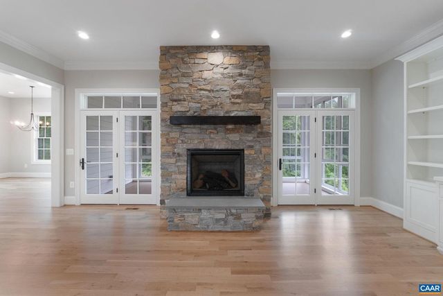 2 MORGANTOWN RD, Charlottesville, VA 22903