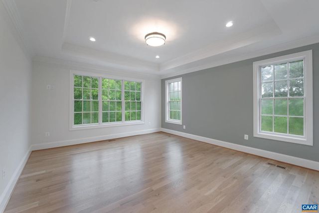 2 MORGANTOWN RD, Charlottesville, VA 22903