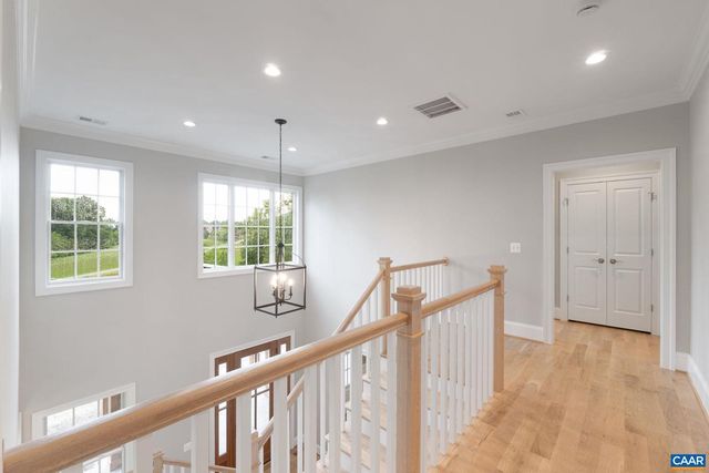 2 MORGANTOWN RD, Charlottesville, VA 22903