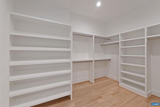 2 MORGANTOWN RD, Charlottesville, VA 22903