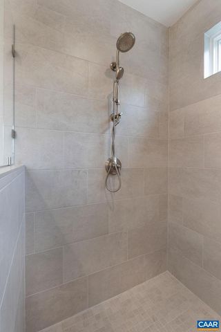 2 MORGANTOWN RD, Charlottesville, VA 22903