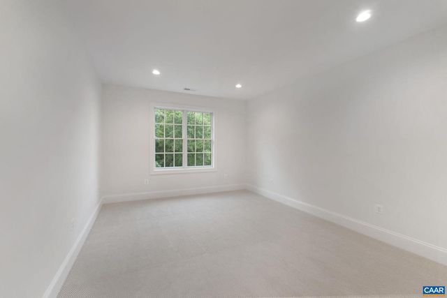 2 MORGANTOWN RD, Charlottesville, VA 22903