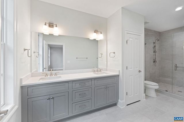 2 MORGANTOWN RD, Charlottesville, VA 22903