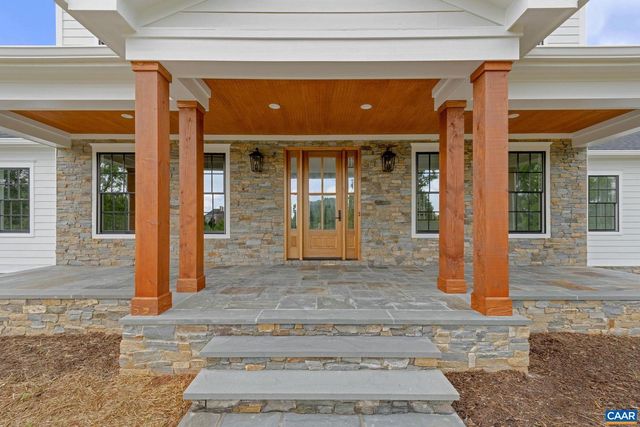 2 MORGANTOWN RD, Charlottesville, VA 22903