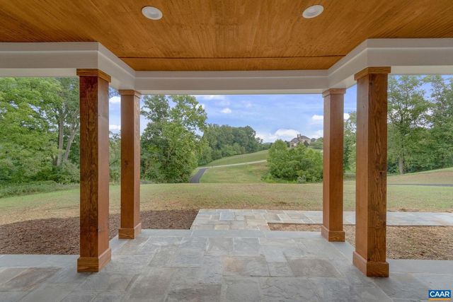 2 MORGANTOWN RD, Charlottesville, VA 22903