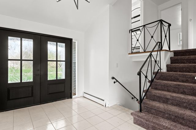 22589 Bell Brook Street, Southfield City, MI 48034