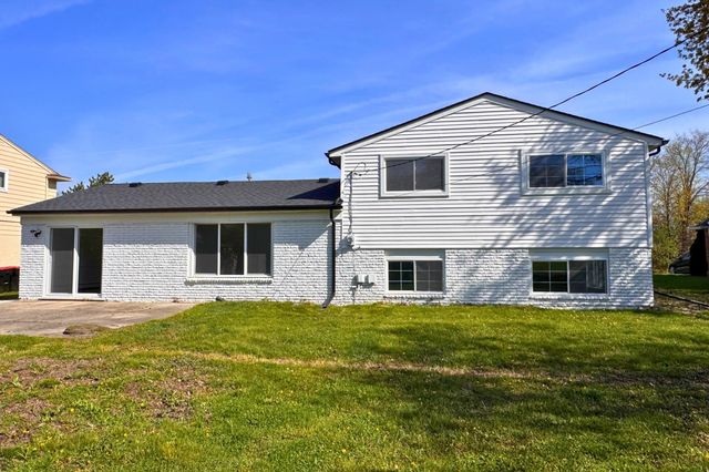 22589 Bell Brook Street, Southfield City, MI 48034