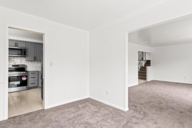 22589 Bell Brook Street, Southfield City, MI 48034