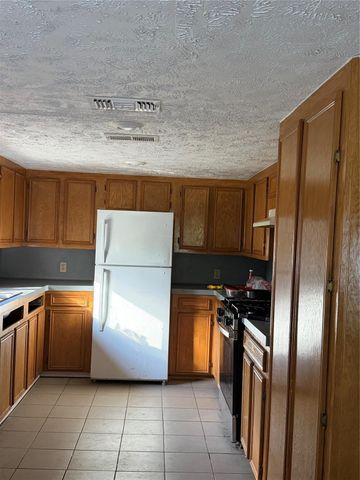 720 Brown Road, Cleveland, TX 77328