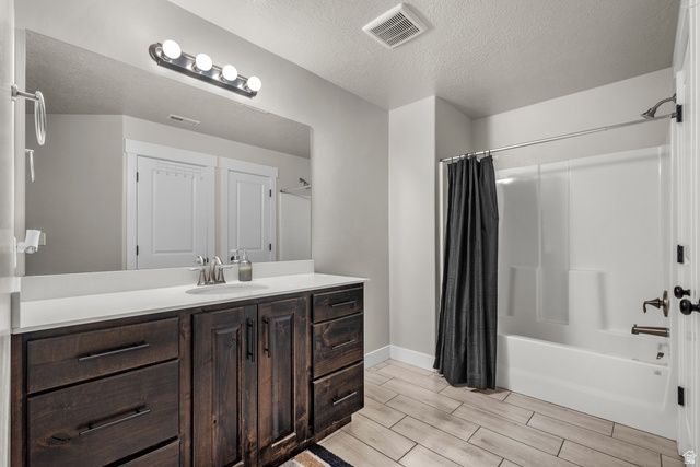 1085 N COACHMAN LN, Spanish Fork, UT 84660