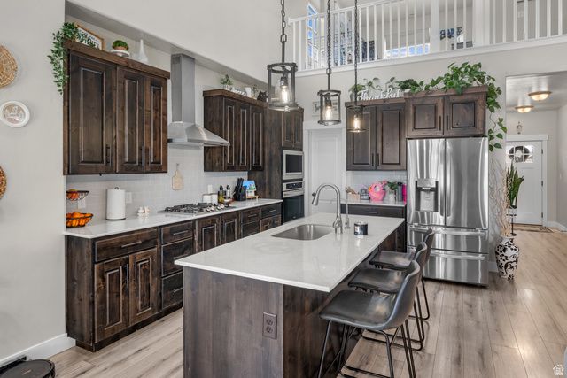 1085 N COACHMAN LN, Spanish Fork, UT 84660