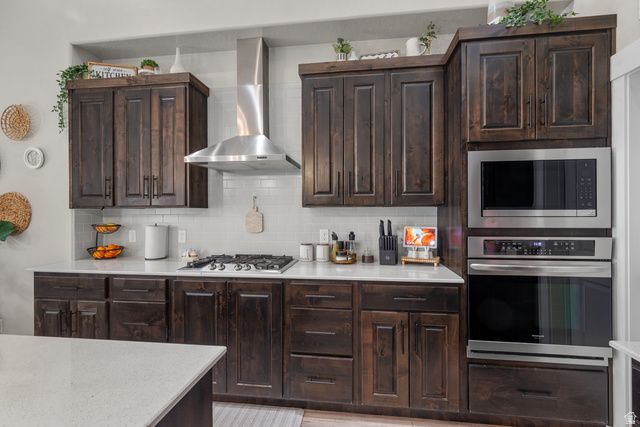 1085 N COACHMAN LN, Spanish Fork, UT 84660