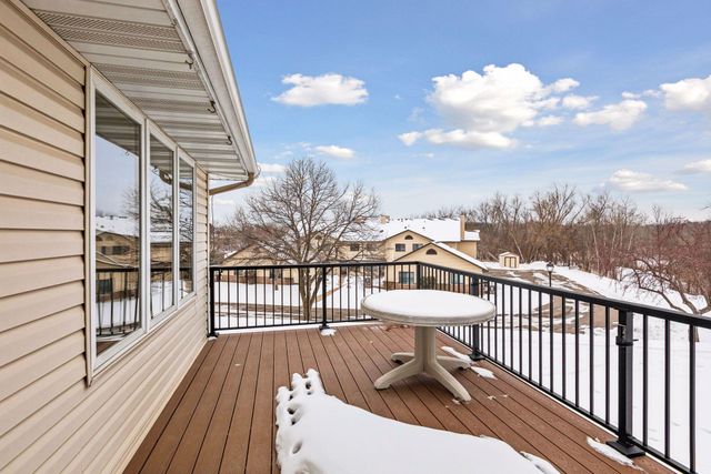 5550 Nathan Lane N 1, Plymouth, MN 55442