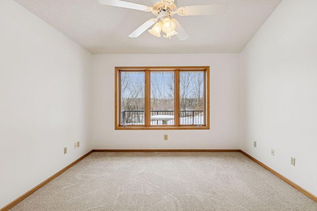 5550 Nathan Lane N 1, Plymouth, MN 55442