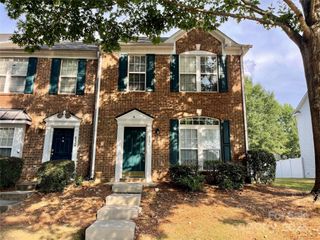 8234 Shinkansen Drive, Charlotte, NC 28213