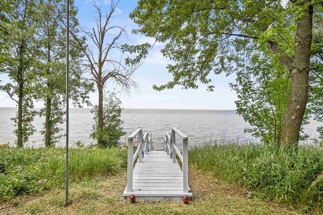 N2007 ELMWOOD BEACH ROAD, Chilton, WI 53014