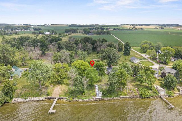 N2007 ELMWOOD BEACH ROAD, Chilton, WI 53014