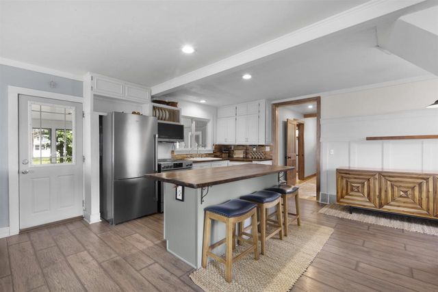 N2007 ELMWOOD BEACH ROAD, Chilton, WI 53014