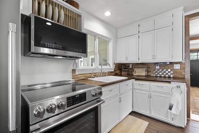 N2007 ELMWOOD BEACH ROAD, Chilton, WI 53014