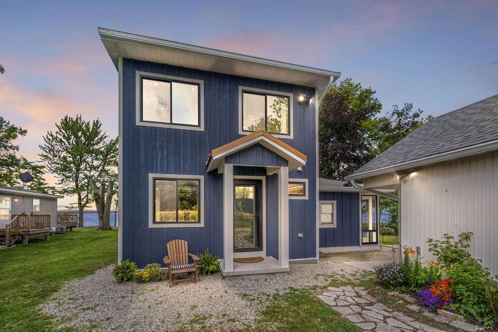 N2007 ELMWOOD BEACH ROAD, Chilton, WI 53014