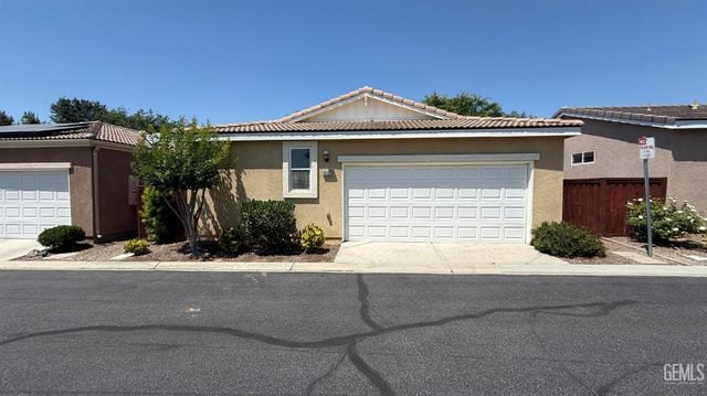 10302 Oldham Lane, Bakersfield, CA 93306