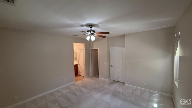 10302 Oldham Lane, Bakersfield, CA 93306