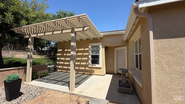 10302 Oldham Lane, Bakersfield, CA 93306