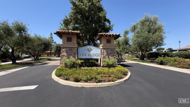 10302 Oldham Lane, Bakersfield, CA 93306