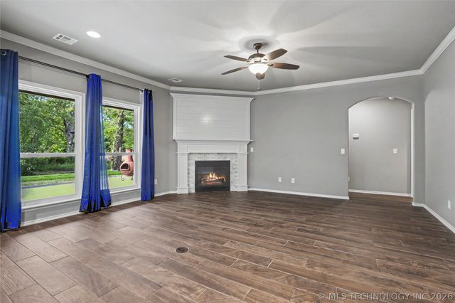 26576 E 143rd Street S, Coweta, OK 74429
