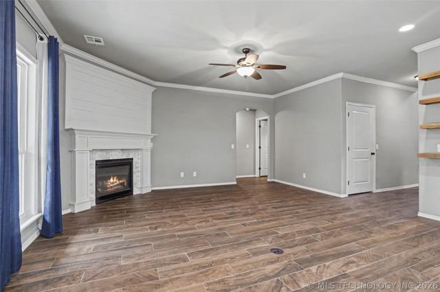 26576 E 143rd Street S, Coweta, OK 74429