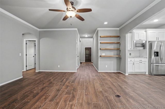 26576 E 143rd Street S, Coweta, OK 74429