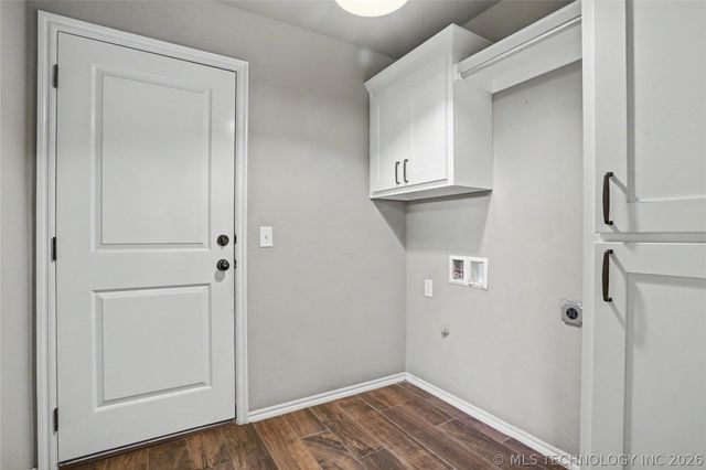 26576 E 143rd Street S, Coweta, OK 74429