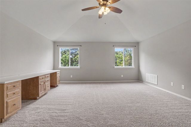 26576 E 143rd Street S, Coweta, OK 74429