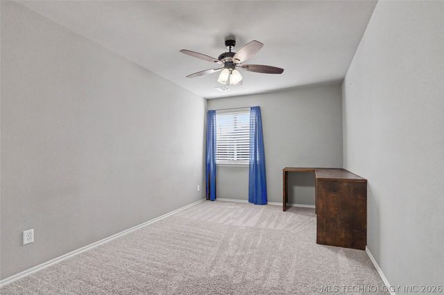 26576 E 143rd Street S, Coweta, OK 74429