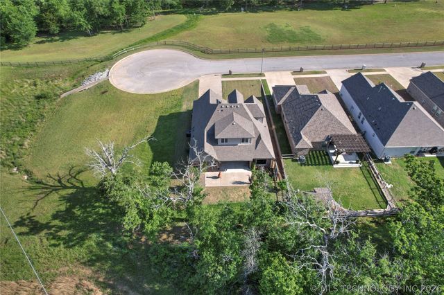 26576 E 143rd Street S, Coweta, OK 74429