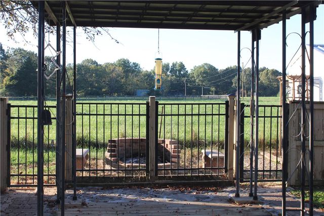 1306 E Kara Lane, Rogers, AR 72758