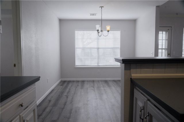 1306 E Kara Lane, Rogers, AR 72758