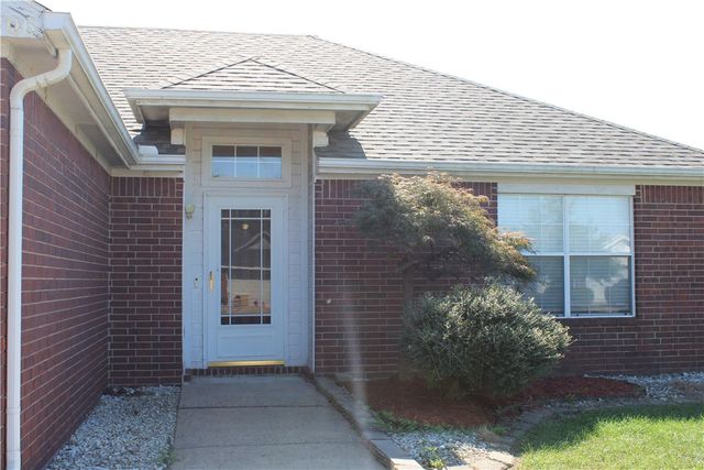 1306 E Kara Lane, Rogers, AR 72758