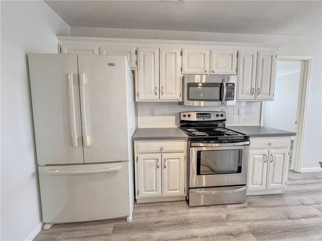 1306 E Kara Lane, Rogers, AR 72758