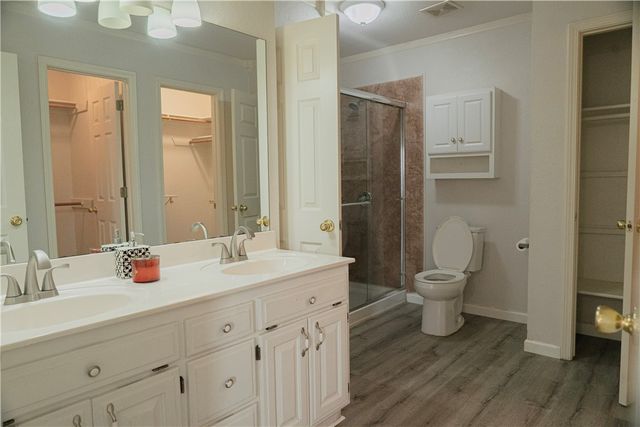 1306 E Kara Lane, Rogers, AR 72758