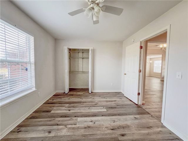 1306 E Kara Lane, Rogers, AR 72758