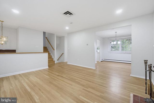 239 E TIMONIUM RD, Lutherville Timonium, MD 21093