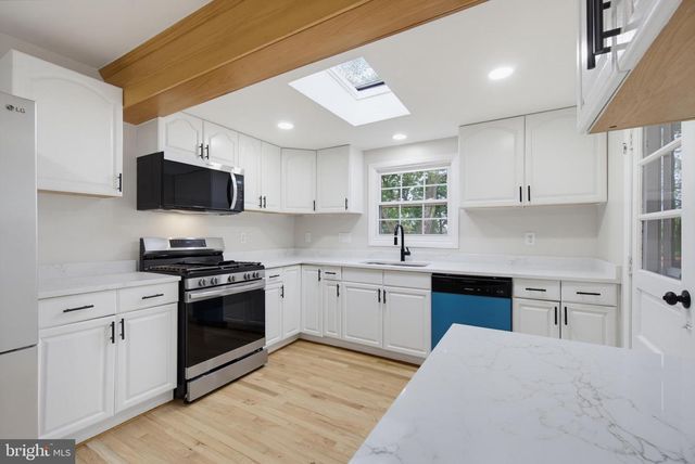 239 E TIMONIUM RD, Lutherville Timonium, MD 21093