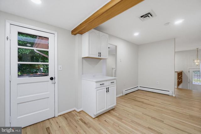 239 E TIMONIUM RD, Lutherville Timonium, MD 21093