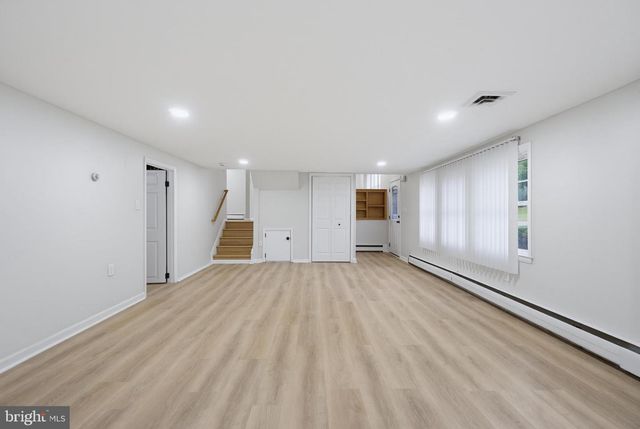 239 E TIMONIUM RD, Lutherville Timonium, MD 21093