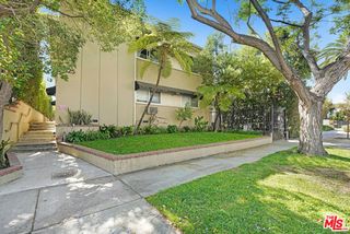 525 N Sweetzer Avenue 3, West Hollywood, CA 90048