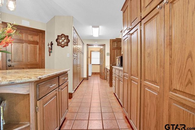 1363 Bridle Path Lane, Hideaway, TX 75771