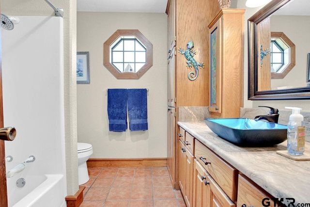 1363 Bridle Path Lane, Hideaway, TX 75771